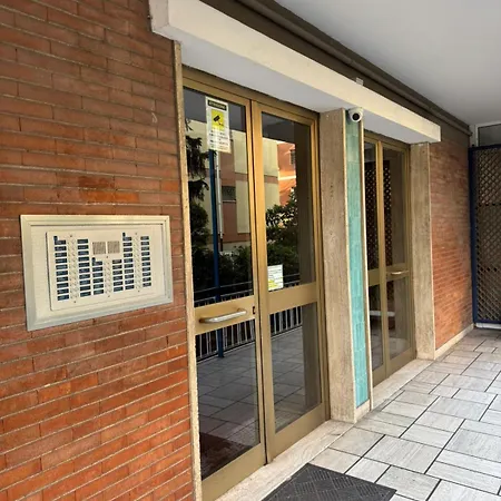 Trilocale Vicino Al Mare Apartamento