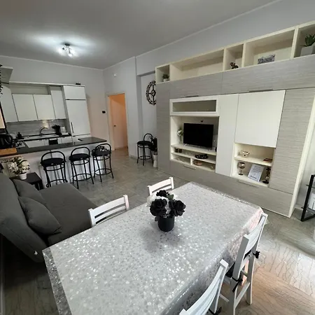 Trilocale Vicino Al Mare Apartamento *
