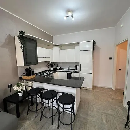 Apartamento Trilocale Vicino Al Mare *