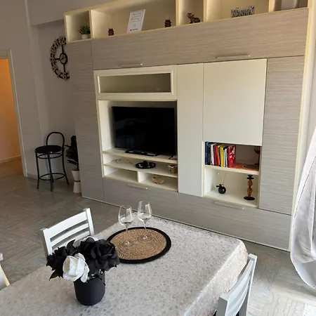 Apartamento Trilocale Vicino Al Mare